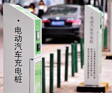 人民網(wǎng)：充電樁少、充電時(shí)間長(zhǎng) 換電式出租車(chē)前景如何